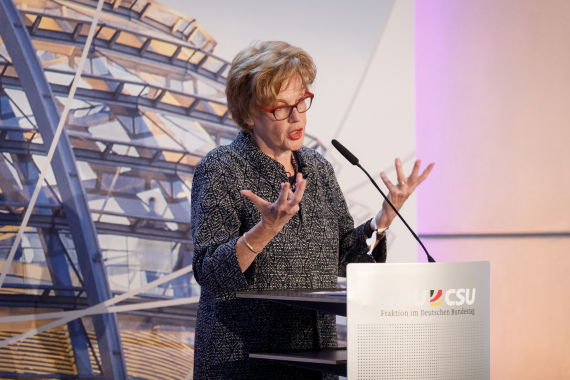 Empfang: Gemeinsam für eine erfolgreiche Entwicklungspolitik. Frau Dr. Füllkrug-Weitzel, Präsidentin "Brot für die Welt"