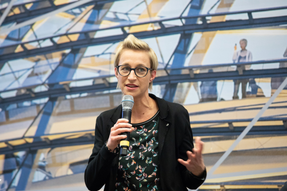 Nadine Schön Stellvertretende Fraktionsvorsitzende der CDU/CSU-Fraktion im Deutschen Bundestag