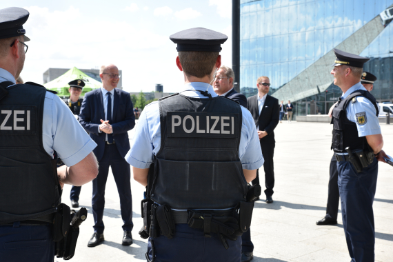 Vor-Ort-Besuch bei der Bundespolizei in Berlin