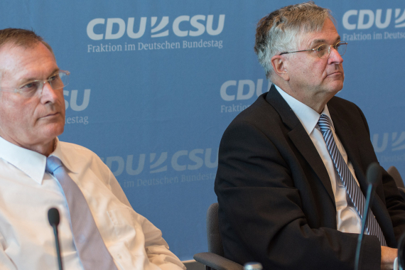 Johannes Singhammer (links), Peter Hintze, Bundestagsvizepräsidenten
