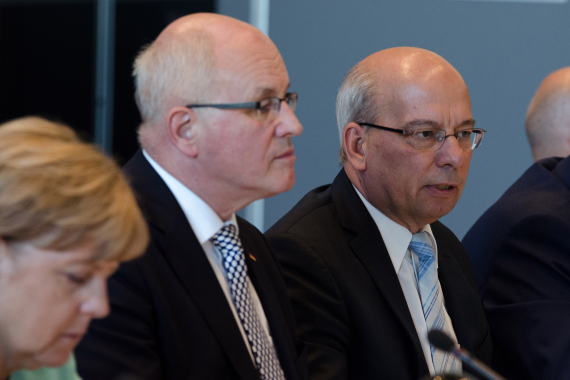 Volker Kauder MdB, Vorsitzender der CDU/CSU-Fraktion im Deutschen Bundestag und Rainer Wendt, Bundesvorsitzender der Deutschen Polizeigewerkschaft