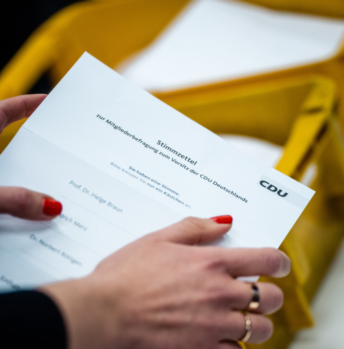 Wahlzettel der CDU-Mitgliederbefragung