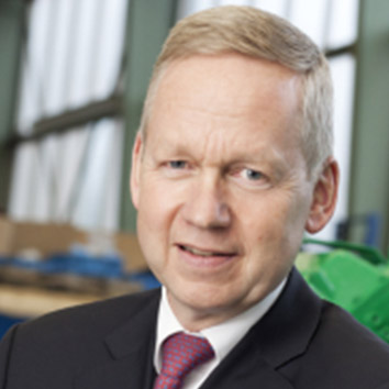 <b>Lutz Goebel</b> - goebel