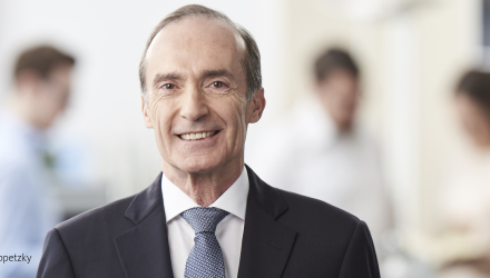 Eberhard Gienger sportpolitischer Sprecher der CDU/CSU-Bundestagsfraktion Eberhard Gienger sportpolitischer Sprecher der CDU/CSU-Bundestagsfraktion