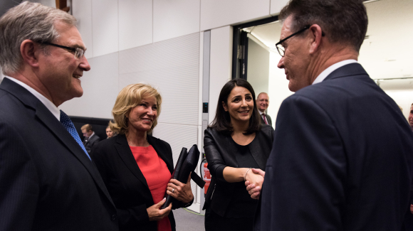 Dr. Franz Josef Jung MdB, Dagmar Wöhrl MdB, Düzen Tekkal und Gerd Müller MdB Themenabend Religionsfreiheit im Fokus: Die Vertreibung der Jesiden aus dem Irak – Zerstörung einer Religion und Kultur?