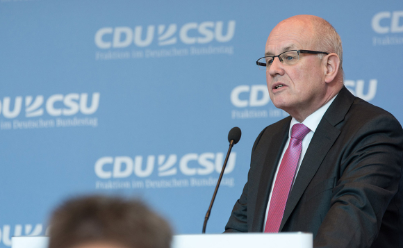 Einführung durch Volker Kauder MdB Vorsitzender der CDU/CSU-Fraktion im Deutschen Bundestag