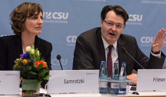 Moderatorin Tanja Samrotzki und Michael Frieser MdB Demografiekongress der CDU/CSU-Fraktion im Deutschen Bundestag