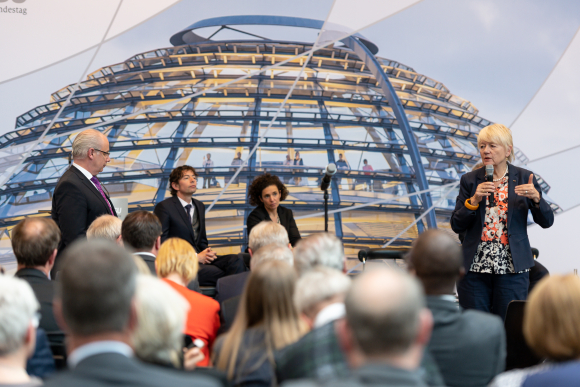 Kongress Globale Gesundheit stärken UN-Nachhaltigkeitsziel umsetzen	