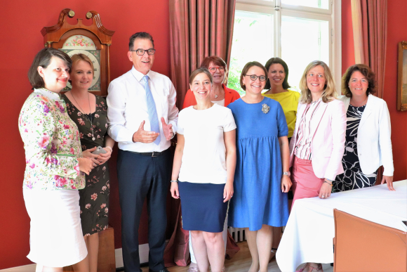 Sitzung der Gruppe der Frauen am 27. Juni 2019. Gast: Dr. Gerd Müller MdB, Bundesminister für wirtschaftliche Zusammenarbeit und Entwicklung | Foto: Diana Tuppack Sitzung der Gruppe der Frauen am 27. Juni 2019. Gast: Dr. Gerd Müller MdB, Bundesminister für wirtschaftliche Zusammenarbeit und Entwicklung | Foto: Diana Tuppack