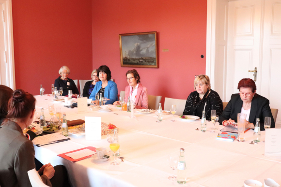 Sitzung der Gruppe der Frauen am 28. November 2019 | Gast: Prof. Dr. Susanne Keuchel, Präsidentin des Deutschen Kulturrates | Foto: Diana Tuppack Sitzung der Gruppe der Frauen am 28. November 2019 | Gast: Prof. Dr. Susanne Keuchel, Präsidentin des Deutschen Kulturrates | Foto: Diana Tuppack