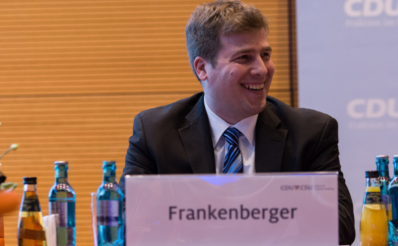 Patrick Frankenberg, Leiter des Projektes „Islamismus im Internet“ bei jugenschutz.net fachgespräch „Innere Sicherheit“ - Was treibt junge Menschen in den Djihad