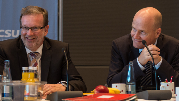 Bernhard Kaster (links) und Ralph Brinkhaus Bernhard Kaster (links) und Ralph Brinkhaus