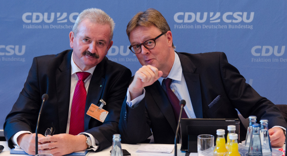 Raimund Neugebauer (links) und Michael Grosse-Brömer Raimund Neugebauer (links) und Michael Grosse-Brömer