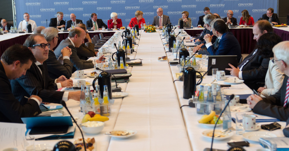 Abgeordnete der CDU/CSU-Bundestagsfraktion während der Vorstandsklausur Abgeordnete der CDU/CSU-Bundestagsfraktion während der Vorstandsklausur