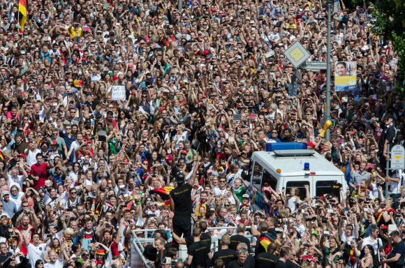 Ankunft der Fußball-Nationalmannschaft in Berlin Ankunft der Fußball-Nationalmannschaft in Berlin