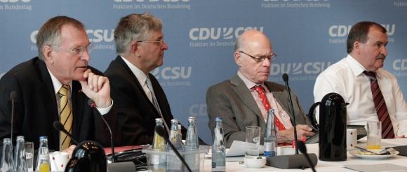 Johannes Singhammer, Peter Hintze,Norbert Lammert, Max Straubinger (v.l.n.r.) Johannes Singhammer, Peter Hintze,Norbert Lammert, Max Straubinger (v.l.n.r.)