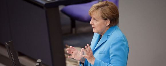 Bundeskanzlerin Angela Merkel spricht im Bundestag Bundeskanzlerin Angela Merkel spricht im Bundestag