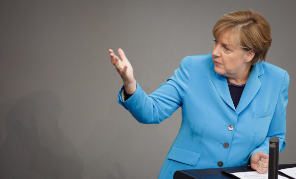 Bundeskanzlerin Angela Merkel spricht im Bundestag Bundeskanzlerin Angela Merkel spricht im Bundestag