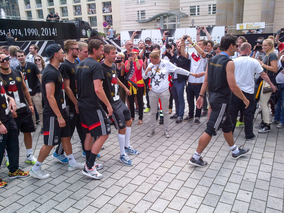 Ankunft der Fußball-Nationalmannschaft in Berlin Ankunft der Fußball-Nationalmannschaft in Berlin