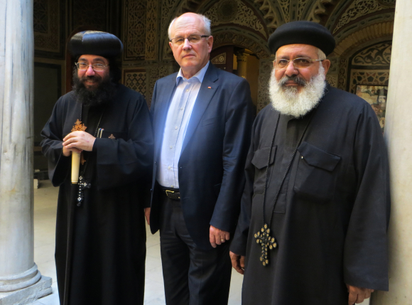 Volker Kauder mit koptischen Priestern in Kairo Volker Kauder mit koptischen Priestern in Kairo