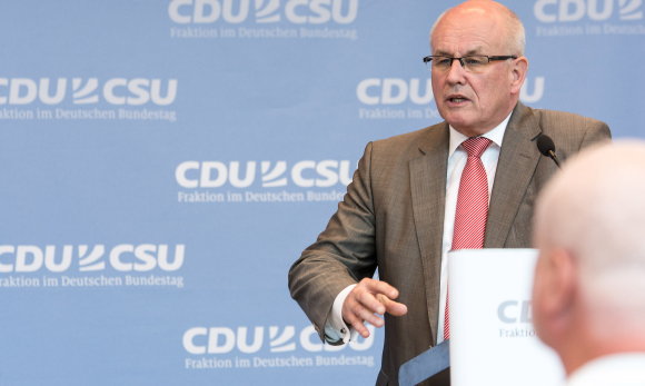Einführung - Volker Kauder MdB Vorsitzender der CDU/CSU-Fraktion im Deutschen Bundestag