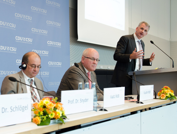 am Podium Prof. Dr. Timothy Snyder