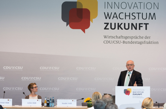 Einführung Volker Kauder MdB Vorsitzender der CDU/CSU-Fraktion im Deutschen Bundestag