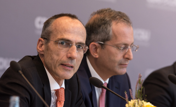 Rupert Schlegelmilch Direktor, Europäische Kommission, Generaldirektion Handel (l) Anthony L. Gardner Botschafter der Vereinigten Staaten von Amerika bei der Europäischen Union TTIP, Kongress, CDU/CSU-Fraktion im Deutschen Bundestag,