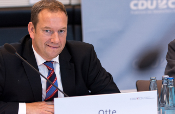 Henning Otte MdB Verteidigungspolitischer Sprecher der CDU/CSU-Fraktion im Deutschen Bundestag