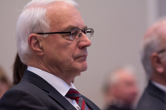 E-Partizipation: Demokratiegestaltung oder Klick-Tribunal?