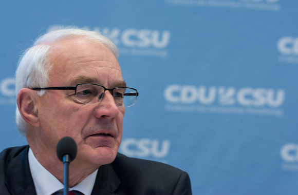 E-Partizipation: Demokratiegestaltung oder Klick-Tribunal?