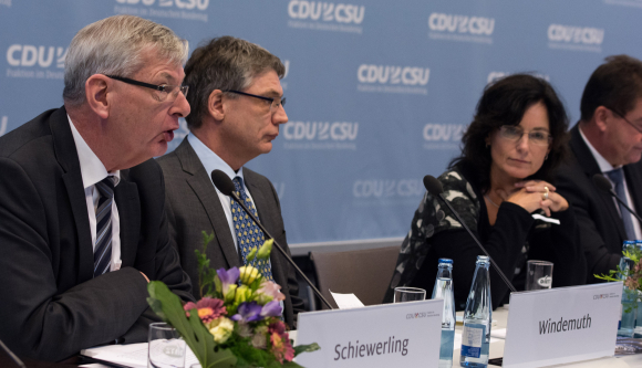 Podium I - u. a. mit Karl Schiewerling MdB, Prof. Dr. Dirk Windemuth, Dr. Kirsten Bildhauer