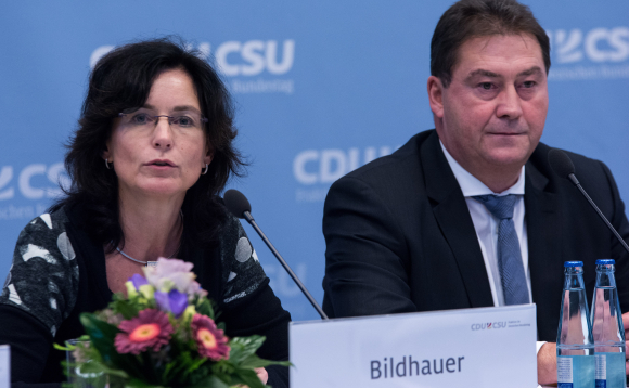 Dr. Kirsten Bildhauer Direktor Human Resources für Deutschland und Zentraleuropa der Cisco Systems GmbH und Uwe Lagosky MdB Mitglied des Ausschusses für Arbeit und Soziales des Deutschen Bundestages