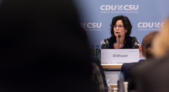 Dr. Kirsten Bildhauer