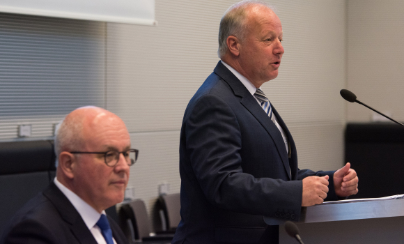 Begrüßung Peter Weiß MdB Vorsitzender der Arbeitnehmergruppe der CDU/CSU-Fraktion im Deutschen Bundestag Kongress 125 Jahre Rerum Novarum