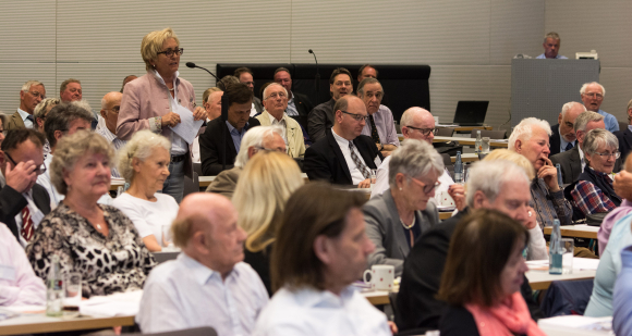Zwischenfrage einer Teilnehmerin Kongress 125 Jahre Rerum Novarum