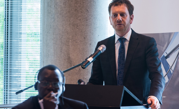 Begrüßung Michael Kretschmer MdB Stellvertretender Vorsitzender der CDU/CSU-Fraktion im Deutschen Bundestag Fachgespräch Subsahara