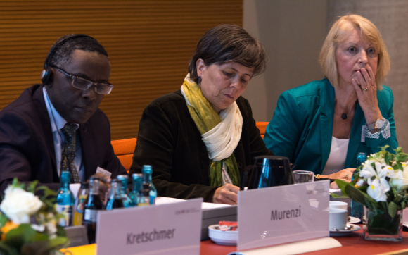 Prof. Dr. Romain Murenzi, Kerstin Nagels und Dr. Anette Pieper Fachgespräch Subsahara
