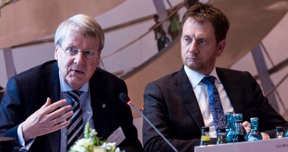 Prof. Dr. Jörg Hacker Präsident, Deutsche Akademie der Naturforscher Leopoldina – Nationale Akademie der Wissenschaften und Michael Kretschmer MdB Fachgespräch Subsahara