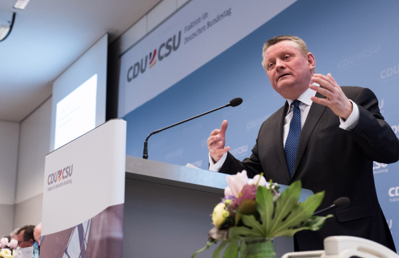 Eingangsstatement Stärkung der nichtärztlichen Gesundheitsberufe Hermann Gröhe MdB Bundesminister für Gesundheit Hermann Gröhe MdB