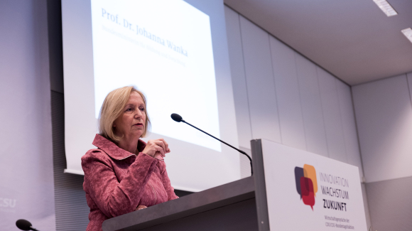 Impuls Prof. Dr. Johanna Wanka Bundesministerin für Bildung und Forschung Prof. Dr. Johanna Wanka Bundesministerin für Bildung und Forschung