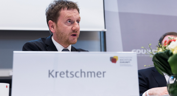 Michael Kretschmer MdB Stellvertretender Vorsitzender der CDU/CSU-Fraktion im Deutschen Bundestag Michael Kretschmer MdB Stellvertretender Vorsitzender der CDU/CSU-Fraktion im Deutschen Bundestag