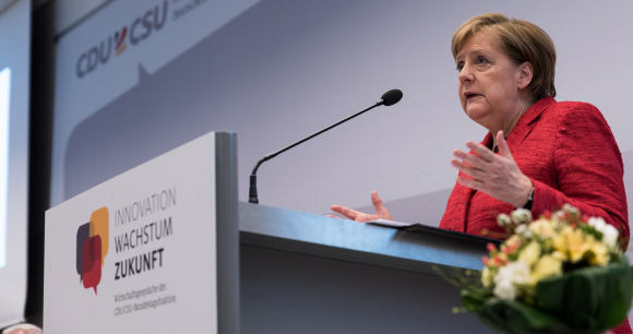 Bundeskanzlerin Dr. Angela Merkel MdB Bundeskanzlerin Dr. Angela Merkel MdB