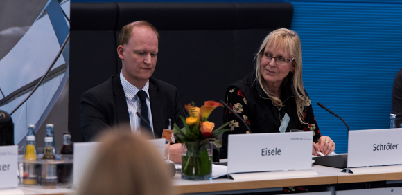 Prof. Dr. Jörg Eisele und Prof. Dr. Susanne Schröter Ethnologin, Gender-Forscherin, Direktorin Frankfurter Forschungszentrum globaler Islam Fachgespräch: Innere Sicherheit: Köln und die Folgen – wehrhafter Rechtsstaat?