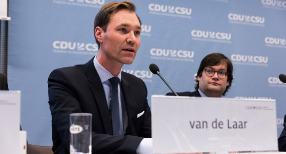 E-Partizipation: Demokratiegestaltung oder Klick-Tribunal?