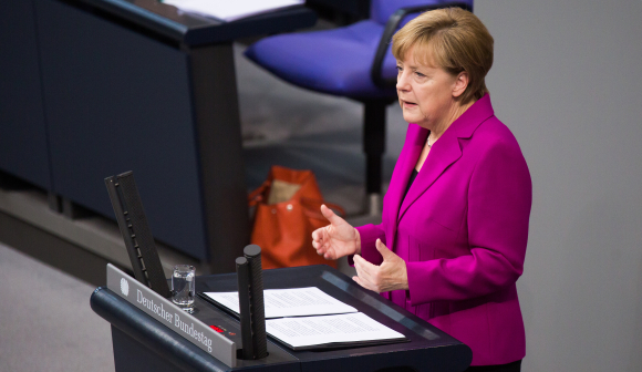 Bundeskanzlerin Angela Merkel spricht zur Politik ihrer Bundesregierung