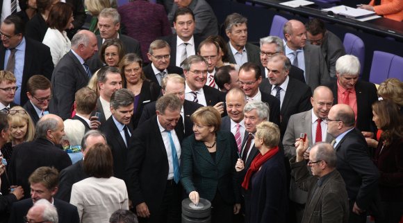 Namentliche Abstimmung im Anschluss an die Generalaussprache Namentliche Abstimmung im Anschluss an die Generalaussprache