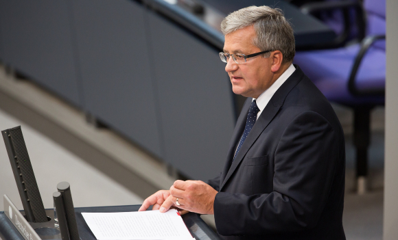 Polnischer Staatspräsident Bronislaw Komorowski während seiner Rede anlässlich der Gedenkveranstaltung "75 Jahre Beginn des 2. Weltkrieges" Polnischer Staatspräsident Bronislaw Komorowski während seiner Rede anlässlich der Gedenkveranstaltung "75 Jahre Beginn des 2. Weltkrieges"