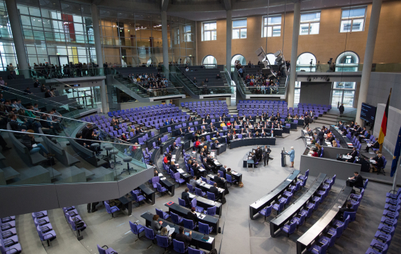 Blick in den Plenarsaal Blick in den Plenarsaal
