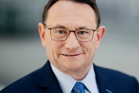 Lange_neutral_twitterfähig